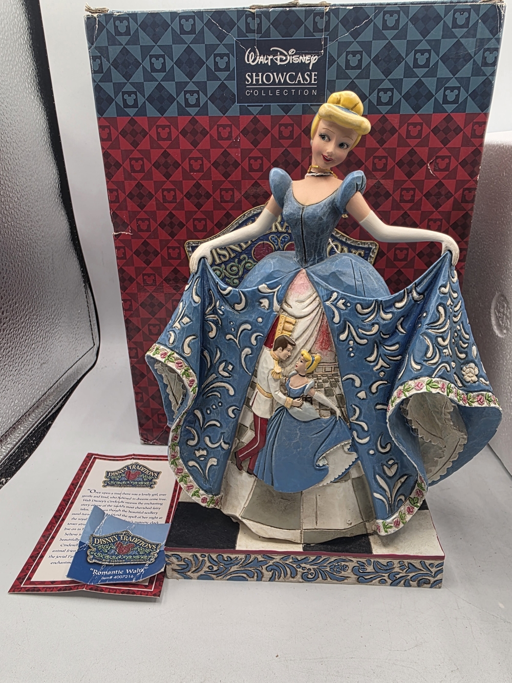 Disney Traditions Jim Shore Cinderella “Romantic Waltz”  4007216